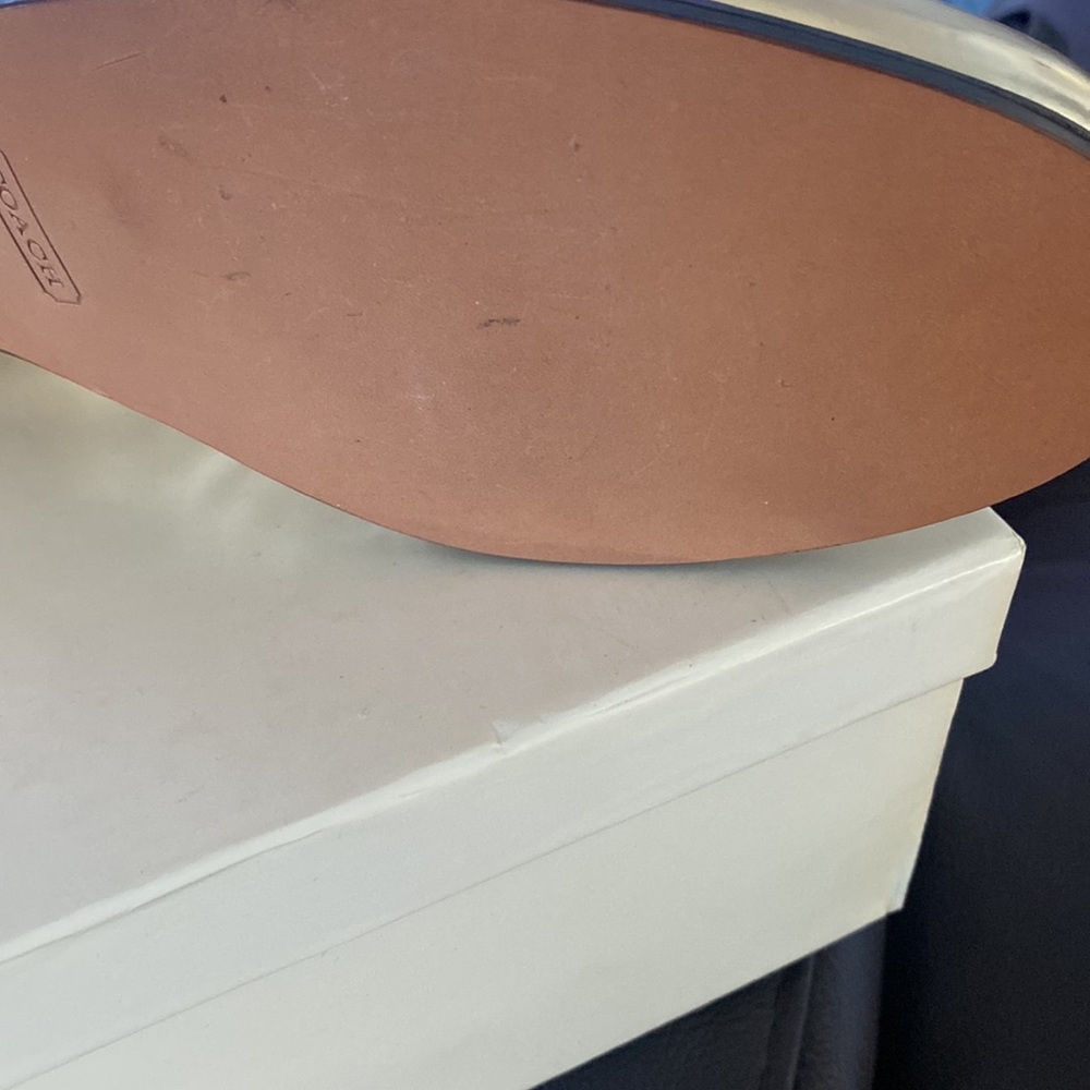 Brand new coach shoes - Picture 3 of 4